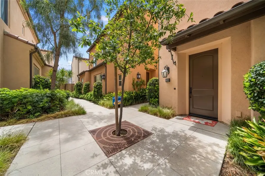 206 Milky Way, Irvine, CA 92618 - Image #2