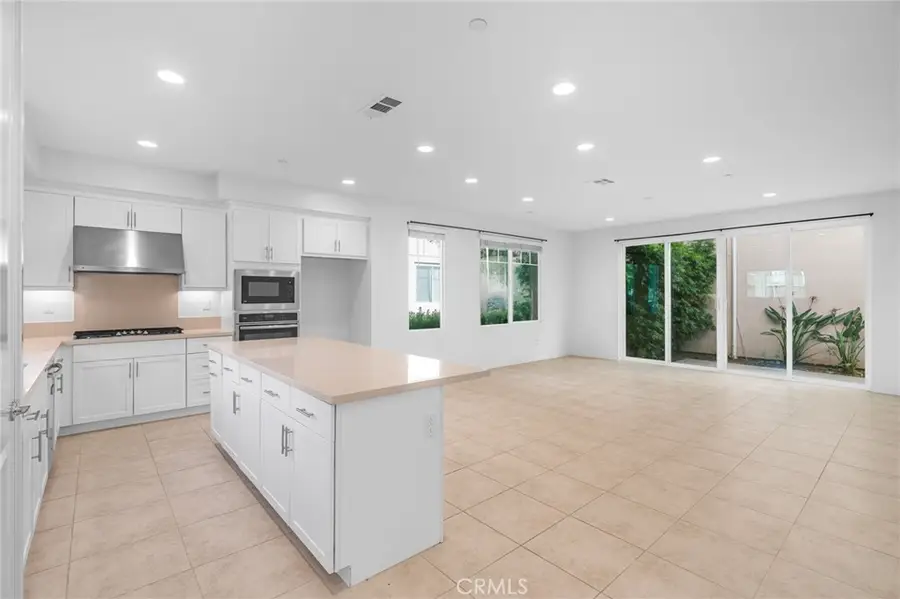 148 Stage, Irvine, CA 92618 - Image #3