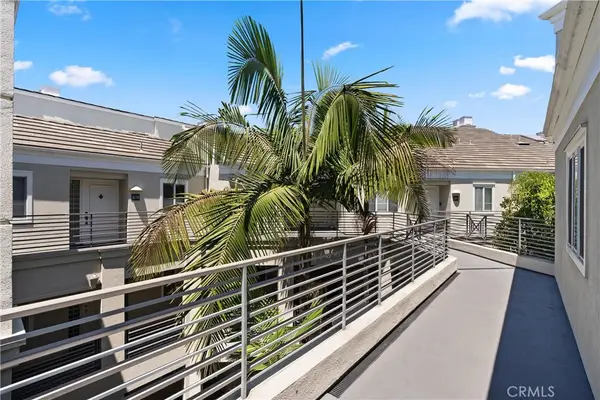 2243 Martin #408, Irvine, CA 92612