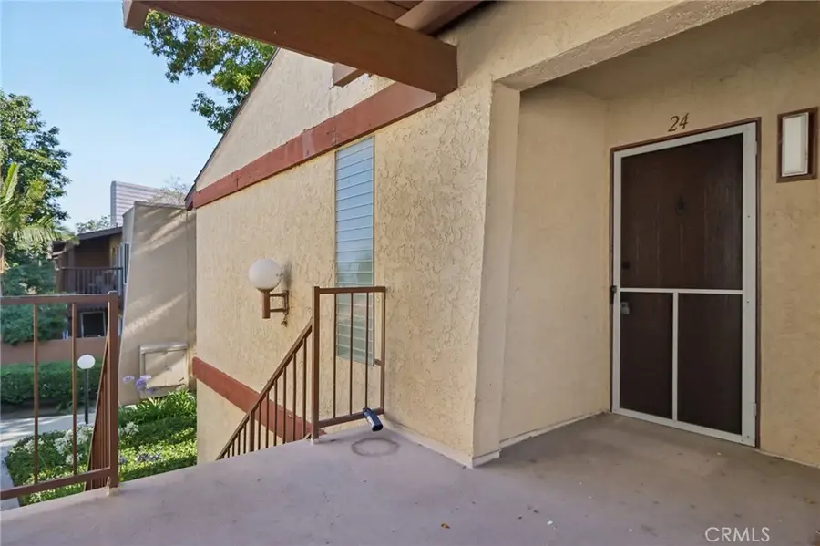 1010 W Macarthur Boulevard #24, Santa Ana, CA 92707 - Image #3