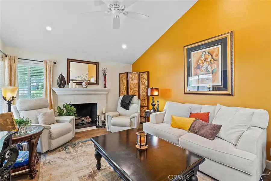 10 Glenhurst #37, Irvine, CA 92604 - Image #2