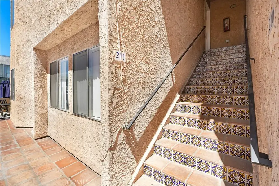 8020 Langdon Avenue #211, Van Nuys, CA 91406 - Image #3