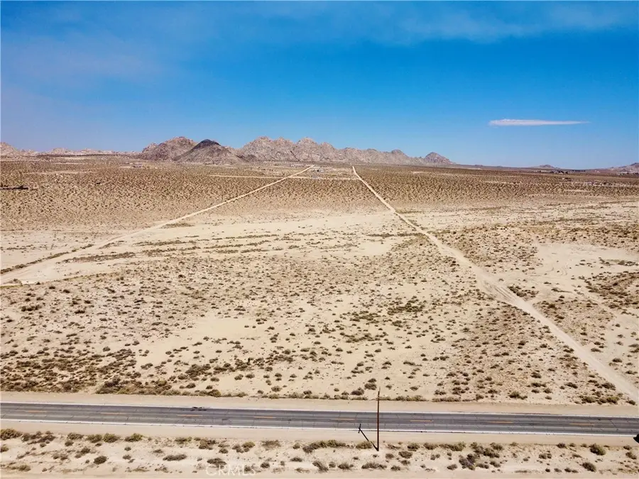 9 Camp Rock Road, Lucerne Valley, CA 92356 - #2
