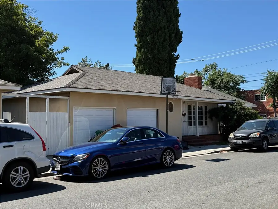 5355 Pine Avenue, Long Beach, CA 90805 - #3