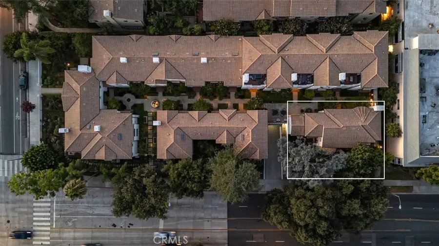 188 S Sierra Madre Boulevard #8, Pasadena, CA 91107 - #3