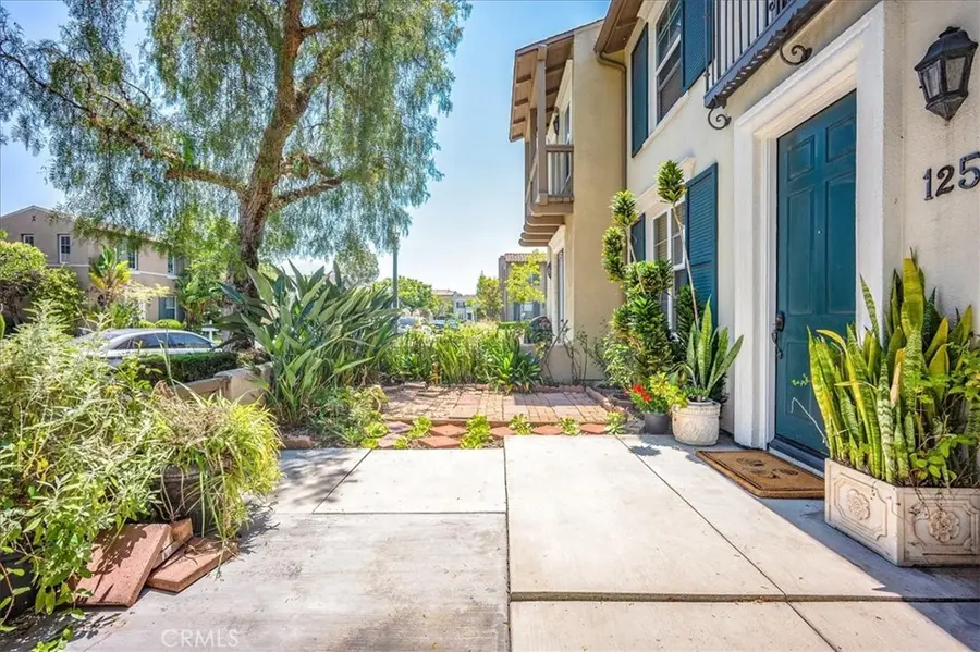 125 S Heartwood Way, Anaheim, CA 92801 - Image #2