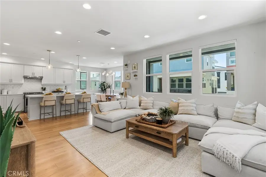 110 Fable, Irvine, CA 92618 - Image #3