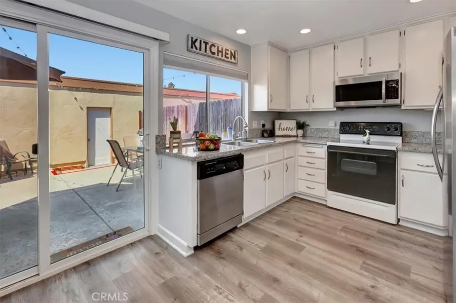 370 Carriage Drive #B, Santa Ana, CA 92707 - Image #3