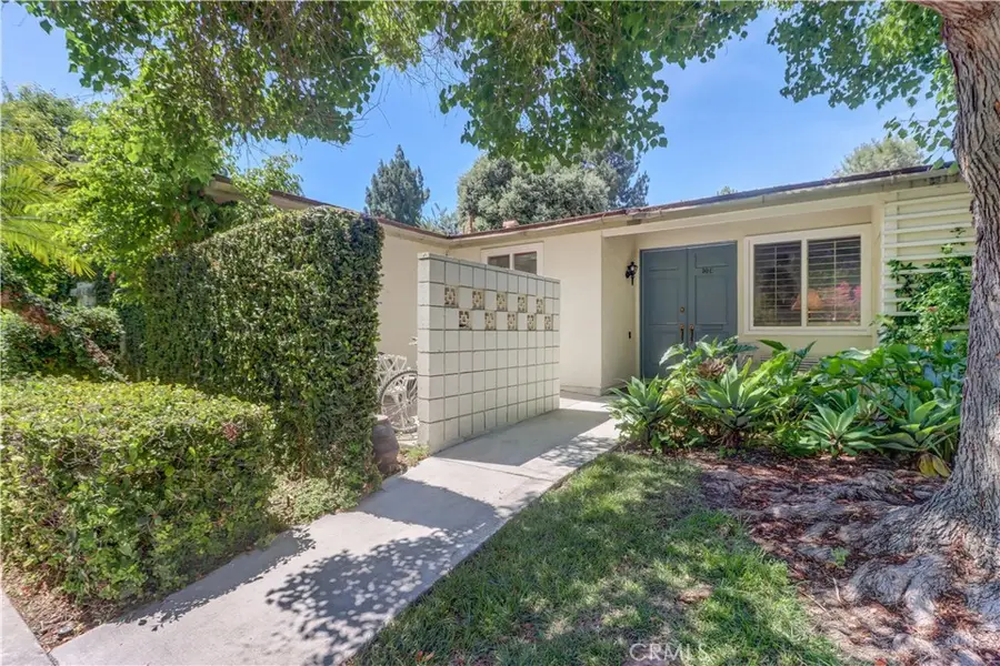 30 Calle Aragon #E, Laguna Woods, CA 92637 - Image #3