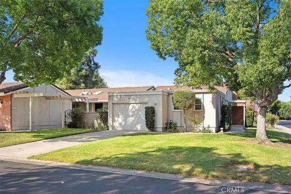 5345 Bahia Blanca W #D, Laguna Woods, CA 92637
