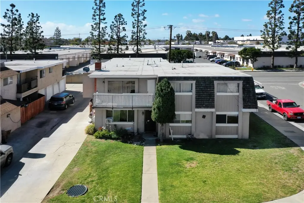 17441 Dairyview Circle, Huntington Beach, CA 92647 - Image #1