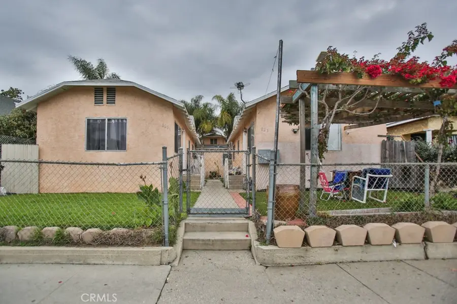 823 W 81st Street, Los Angeles, CA 90044 - #2