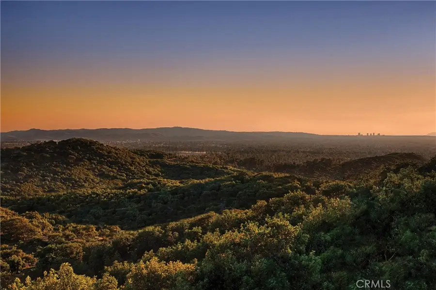 557 Peninsula, Irvine, CA 92602 - Image #2