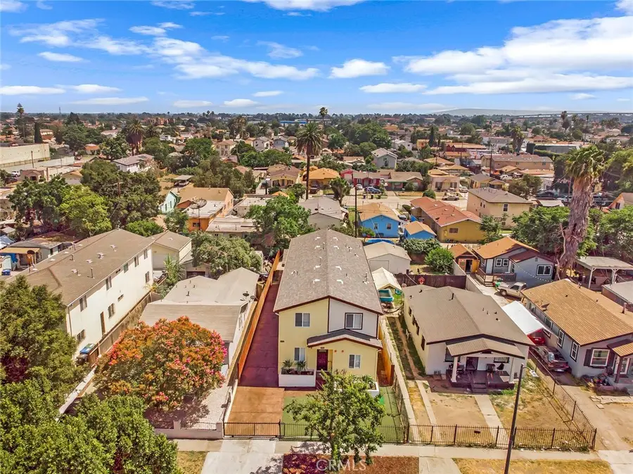 330 E 101st Street, Los Angeles, CA 90003 - #2