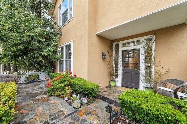 12 Paseo Vecino, Rancho Santa Margarita, CA 92688