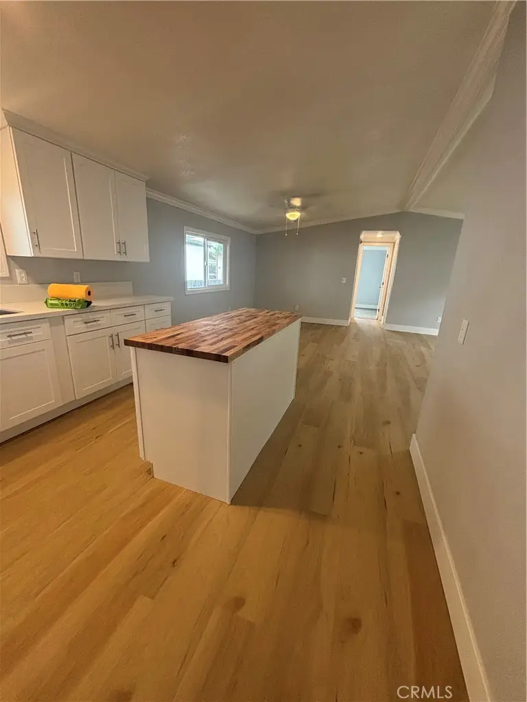 1097 N State Street #10, Hemet, CA 92543 - Image #2