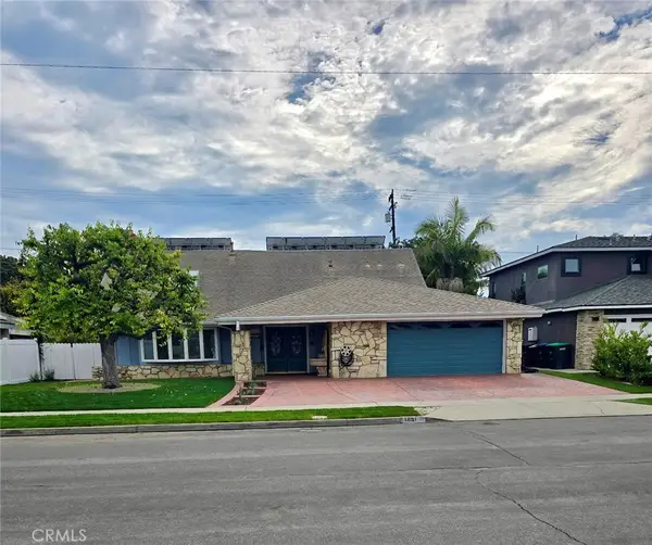 1851 Pitcairn, Costa Mesa, CA 92626