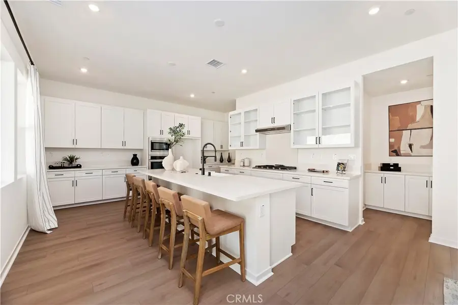 15800 Conservatory Drive, Fontana, CA 92336 - Image #3