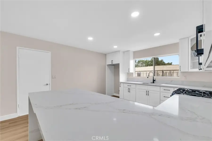 621 Rosita, Santa Ana, CA 92703 - Image #3