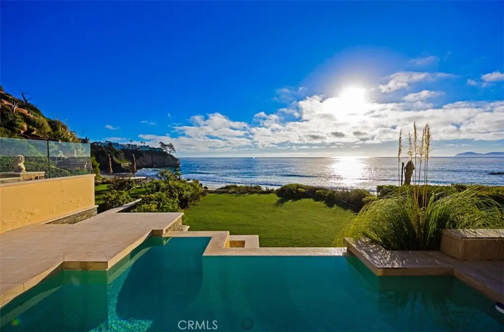 25 Bay, Laguna Beach, CA 92651 - #1