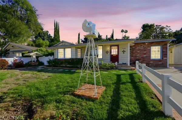 22050 Independencia Street, Woodland Hills, CA 91364