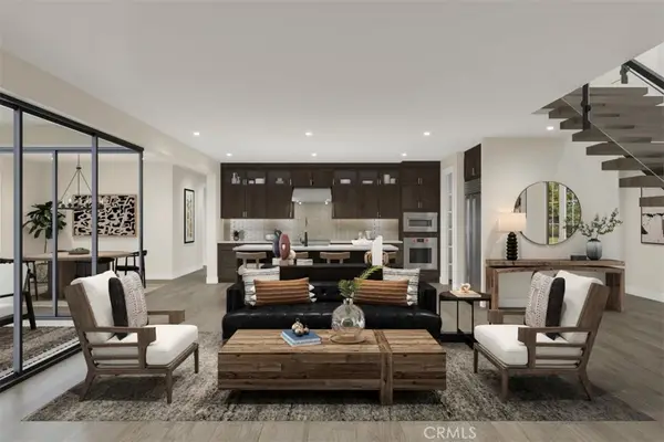 2073 E Pearl Street, Encinitas, CA 92024