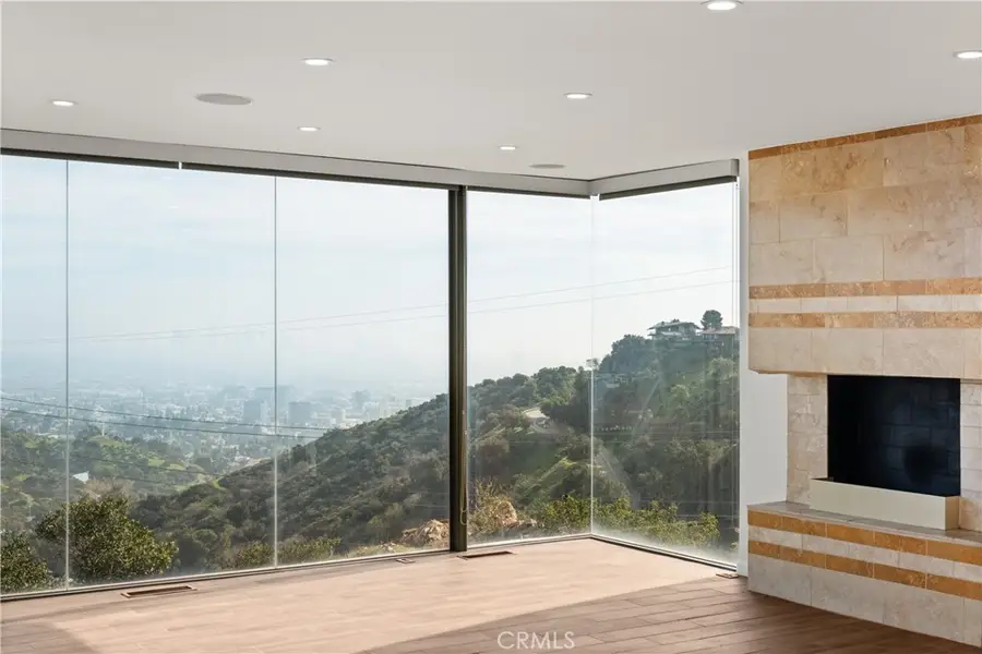 6960 Pacific View, Los Angeles, CA 90068 - Image #2