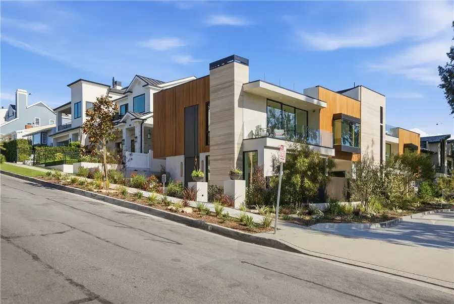400 Heliotrope, Corona Del Mar, CA 92625 - #3