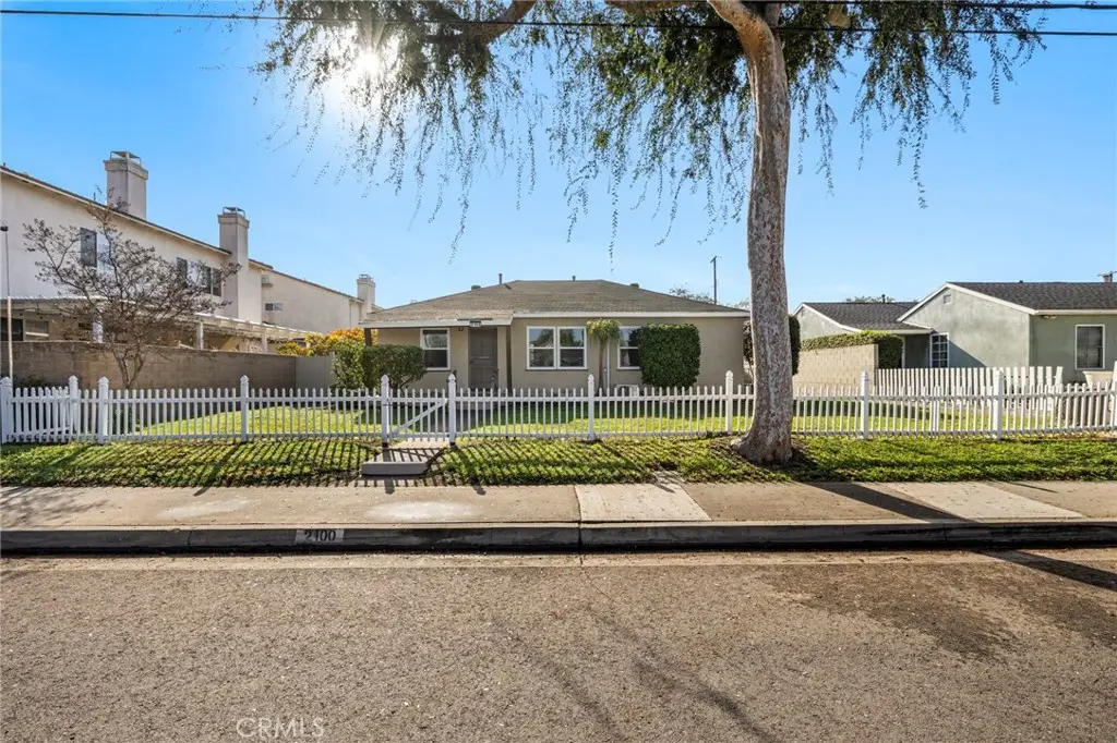 2100 W Valencia Drive, Fullerton, CA 92833 - Image #1