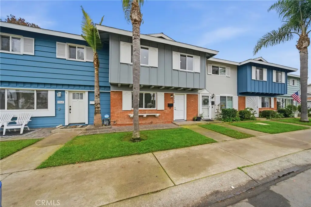 9958 Continental Drive, Huntington Beach, CA 92646 - Image #1