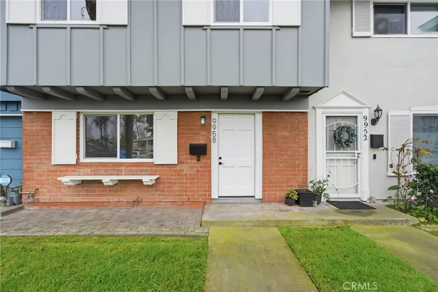 9958 Continental Drive, Huntington Beach, CA 92646 - Image #3