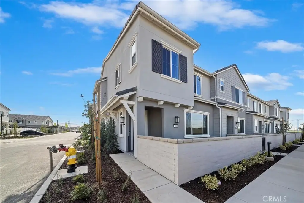 3560 S Eichler Paseo, Ontario, CA 91761 - #1