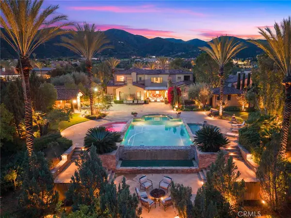 1377 Versante Circle, Corona, CA 92881