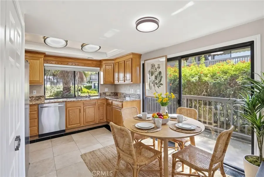 3 Palos #51, Irvine, CA 92612 - #3