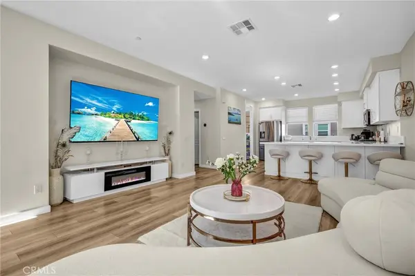 27120 Valley Oak Place, Valencia, CA 91381