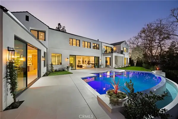 76 Hillcrest Lane, Newport Beach, CA 92660