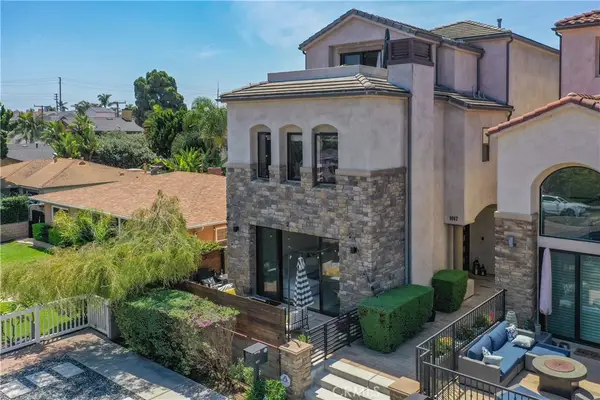 1017 Delaware Street, Huntington Beach, CA 92648