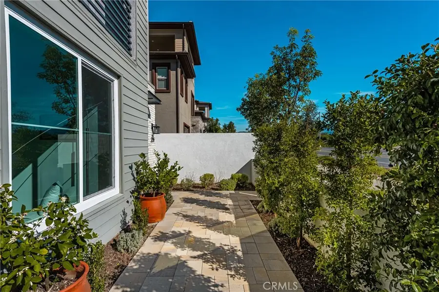 201 Lynx, Irvine, CA 92618 - Image #3