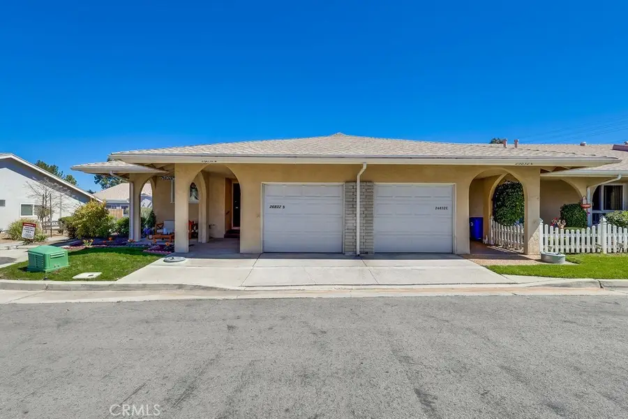 26832 Avenue Of The Oaks #D, Newhall, CA 91321 - #2