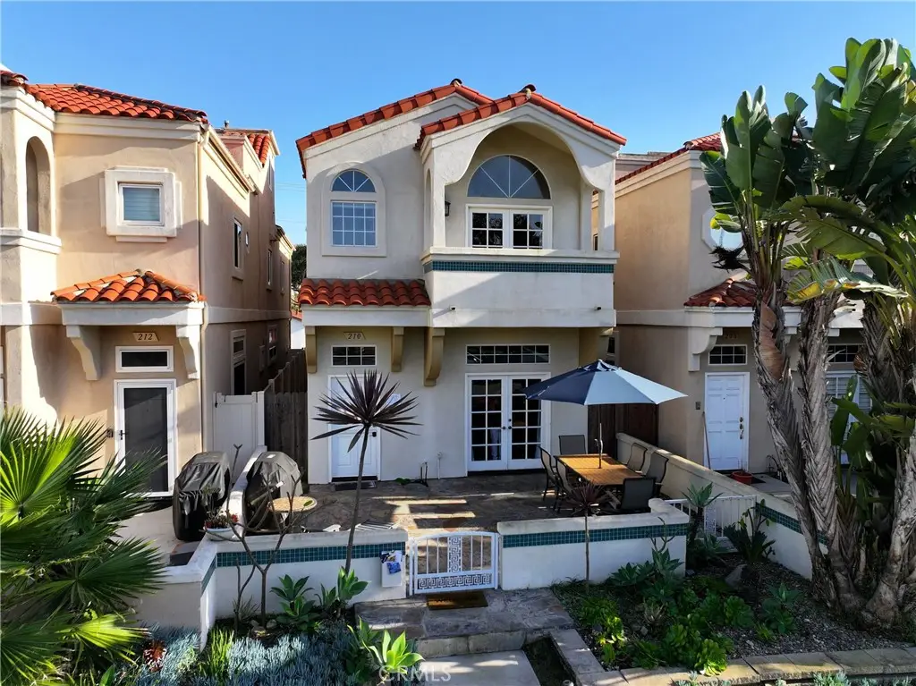 210 6th, Huntington Beach, CA 92648 - #1