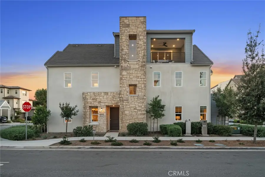 126 Scale, Irvine, CA 92618 - #2