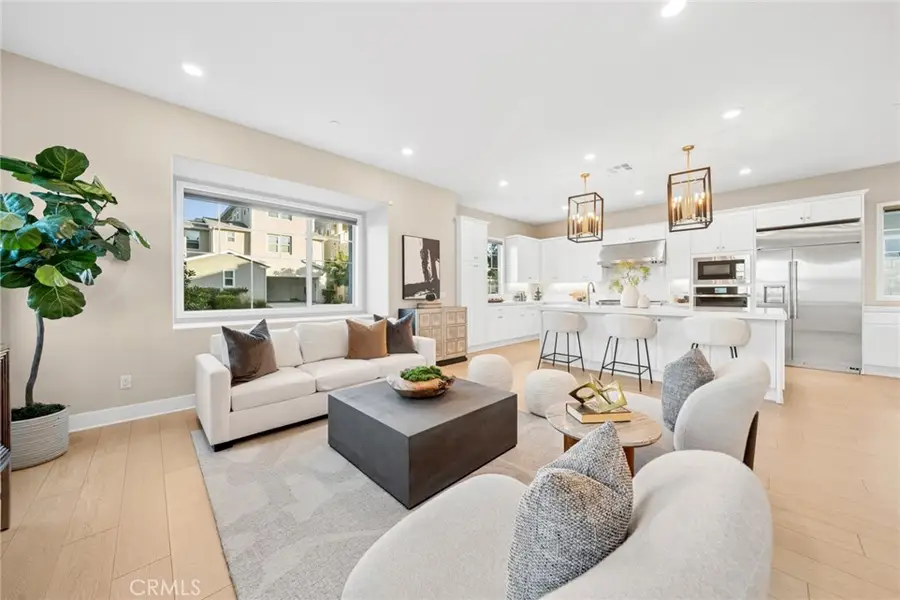 126 Scale, Irvine, CA 92618 - #3