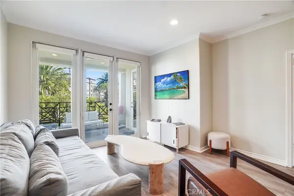 2243 Martin #217, Irvine, CA 92612