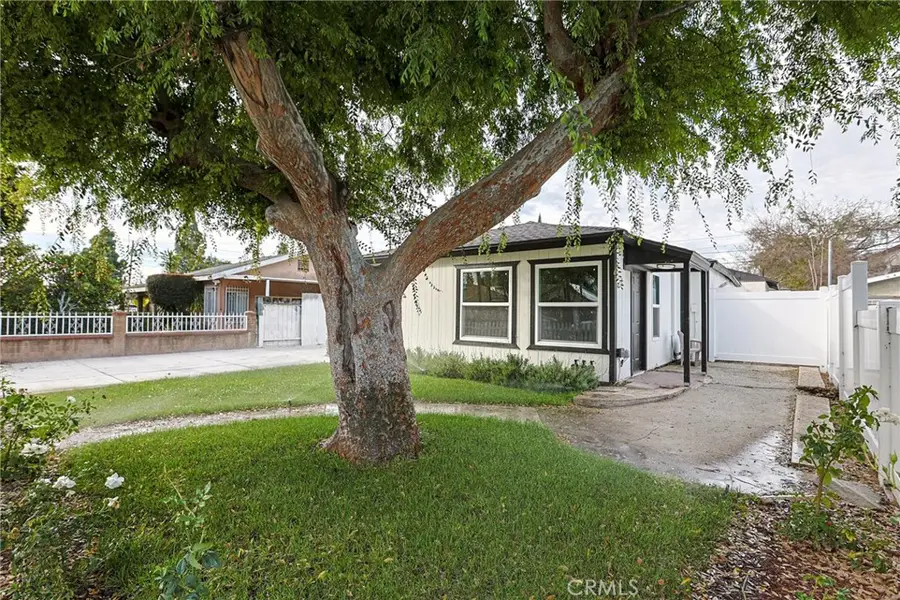 122 N Bewley Street, Santa Ana, CA 92703 - #3