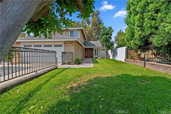 27172 Valleymont Rd., Lake Forest, CA 92630