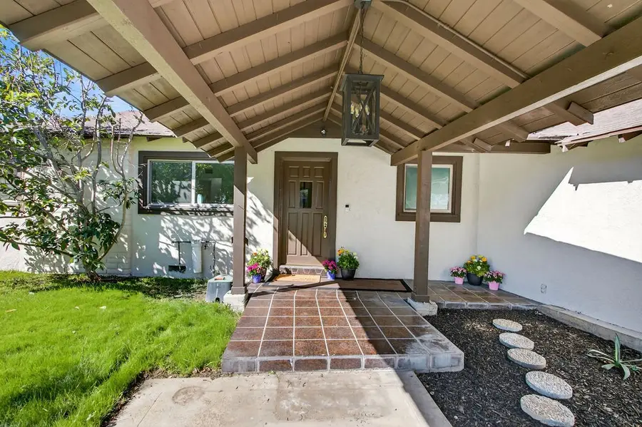 2610 N Deodar, Santa Ana, CA 92705 - #2