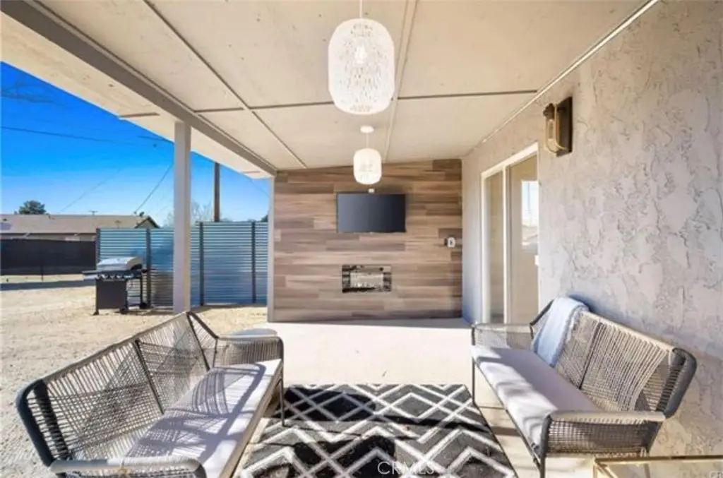 7070 Rubidoux, Yucca Valley, CA 92284 - #1