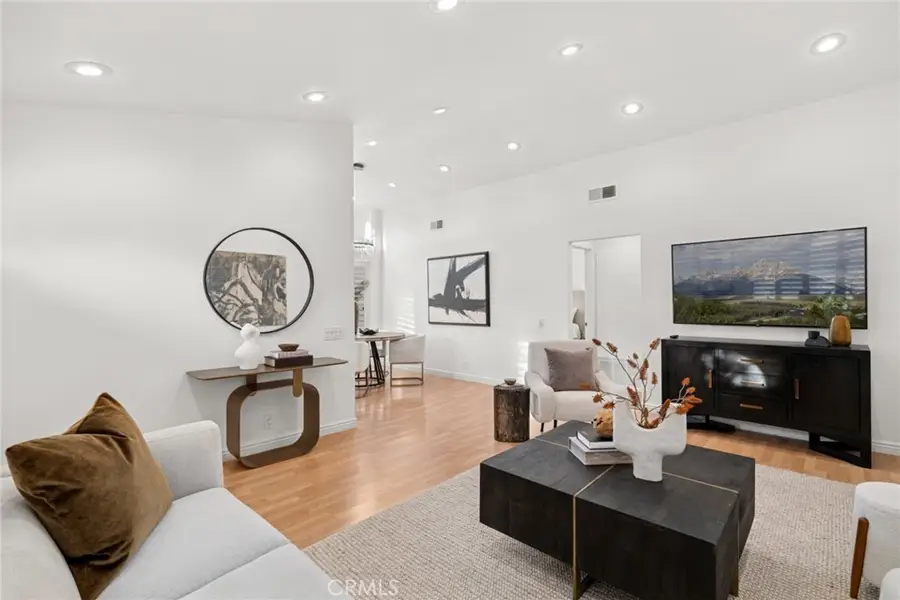 127 Huntington, Irvine, CA 92620 - #2