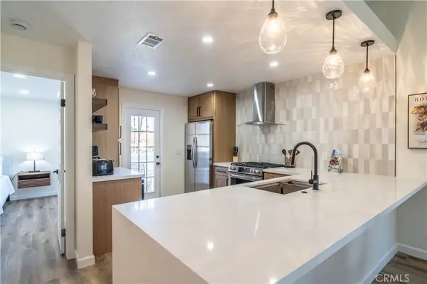 304 Desert Falls E, Palm Desert, CA 92211