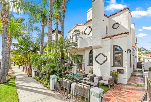 215 Glendora, Long Beach, CA 90803